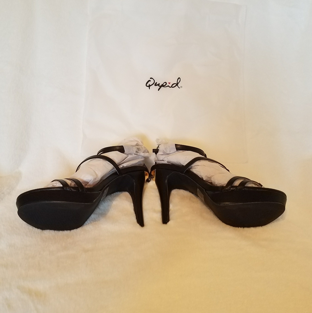Black Strappy T Strap Heel
